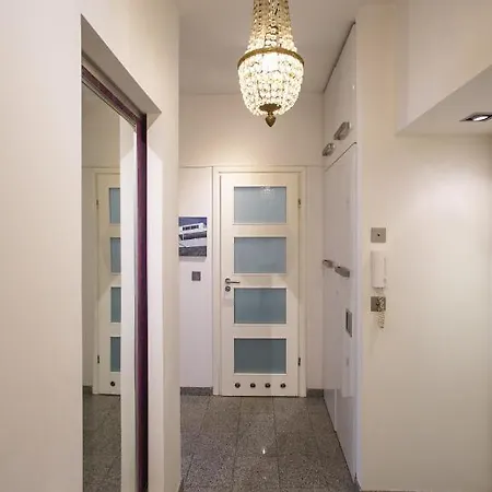 شقة Powisle